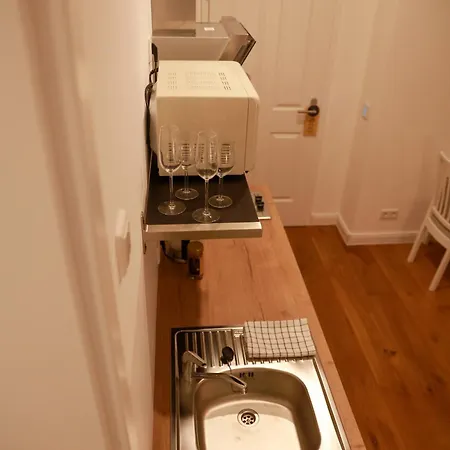 Guest house Boutique Luisengruen Kueche 1gbs Wlan Netflix Magentatv 3*