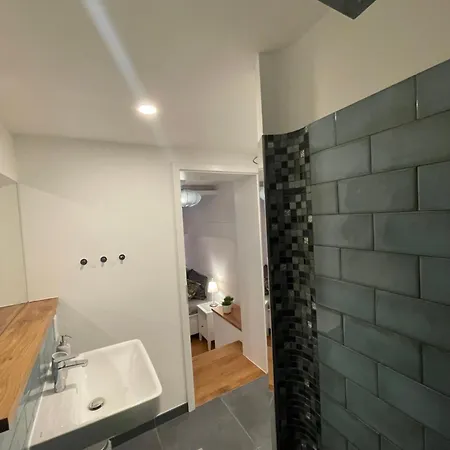 Boutique Luisengruen Kueche 1gbs Wlan Netflix Magentatv 3* קמניץ