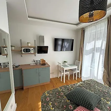 Boutique Luisengrün Küche 1gbs Wlan Netflix Magentatv Maison d'hôtes Chemnitz