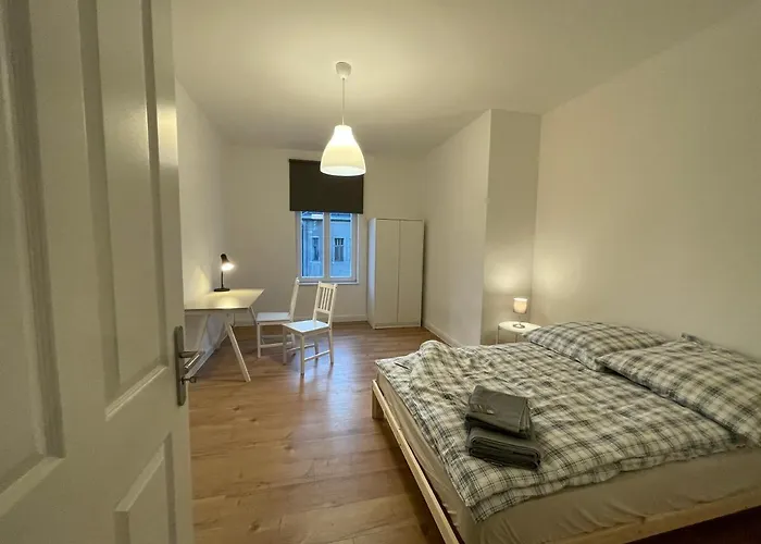 Boutique Luisengruen Kueche 1gbs Wlan Netflix Magentatv Pensjonat Chemnitz